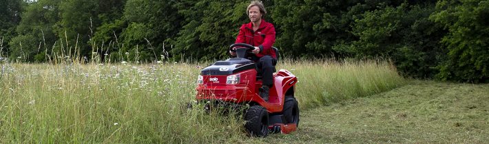 Тракторы и райдеры AL-KO: универсальные садовые авто для больших участков