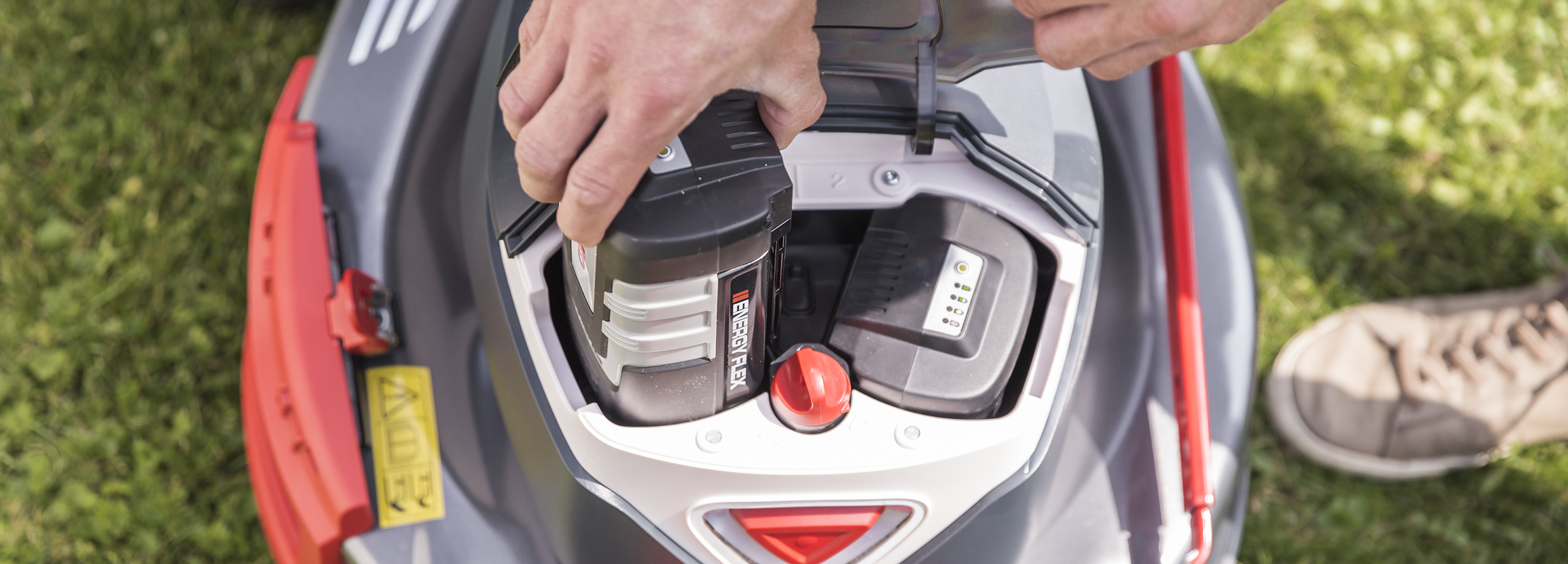 Тест акумуляторної газонокосарки: косіння газону з використанням різних батарей з серії AL-KO 36 В