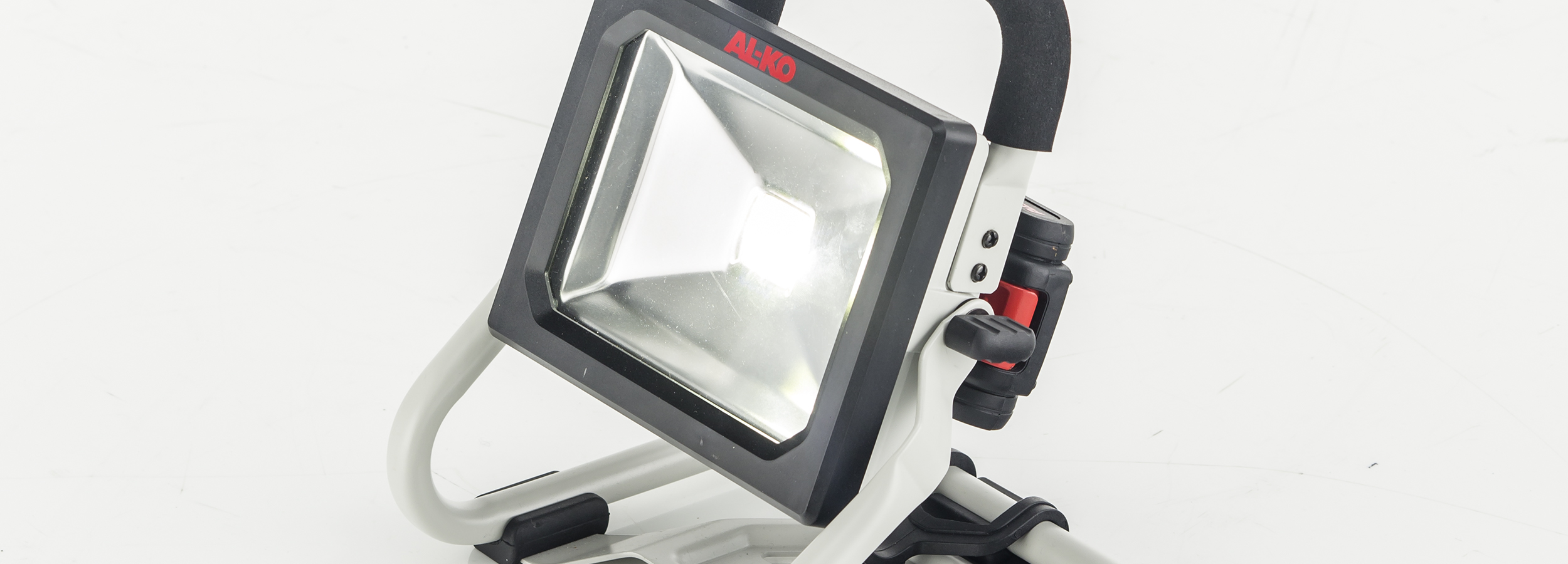 Полезное дополнение на 18 В: аккумуляторный светодиодный фонарь WL 2020