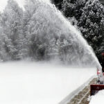 Сніговий монстр: потужний бензиновий снігоприбирач з гусеничним приводом SnowLine 760.4 TE LED