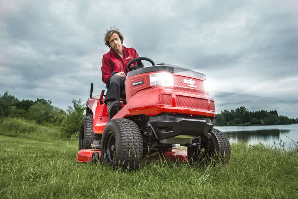 З литою віссю і коробкою передач G700: преміум-трактори solo® by AL-KO з шириною захвату до 125 см