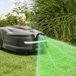 Роботы-газонокосилки Robolinho® VISION: умное кошение без проблем с установкой робота